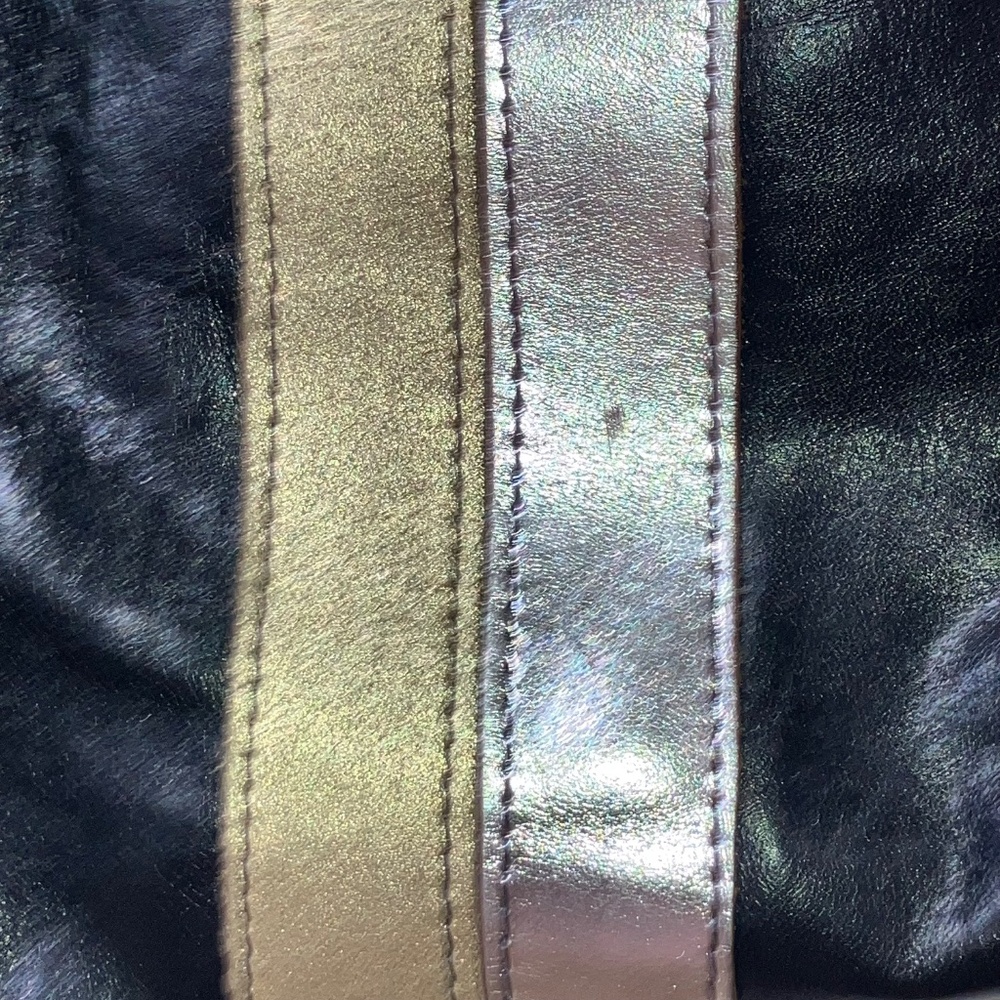 Lynn Tallerico black leather bag with gold and silver racing stripes - Picture 2 of 9